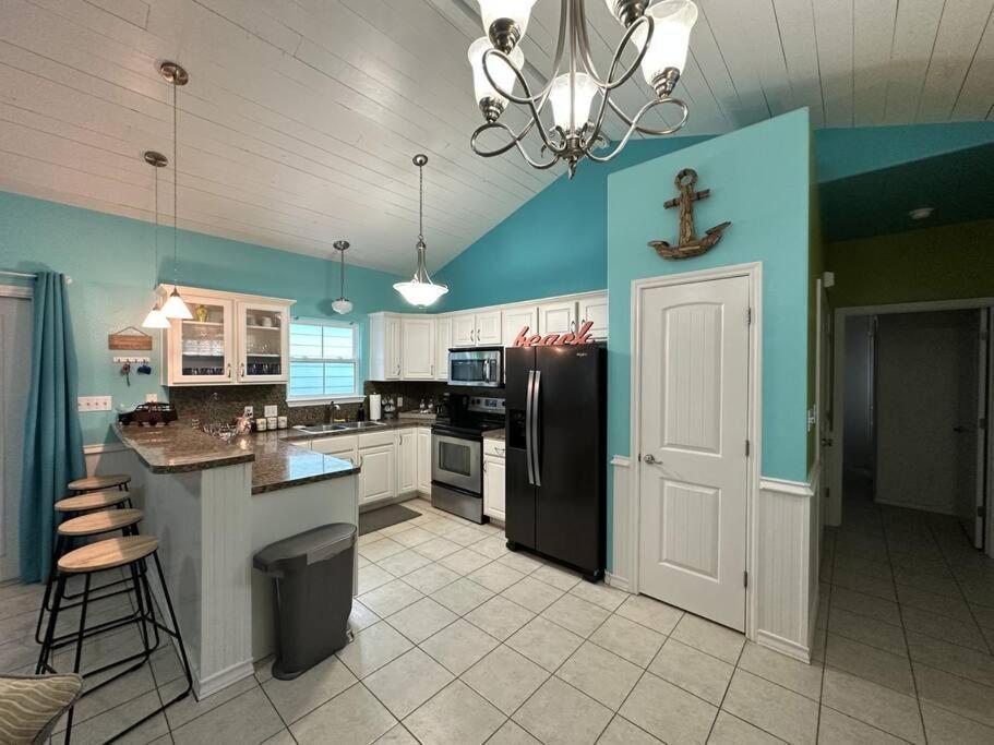 Barefoot Bungalow - Pet Friendly- 2 Bdrm Townhome Corpus Christi  Kültér fotó