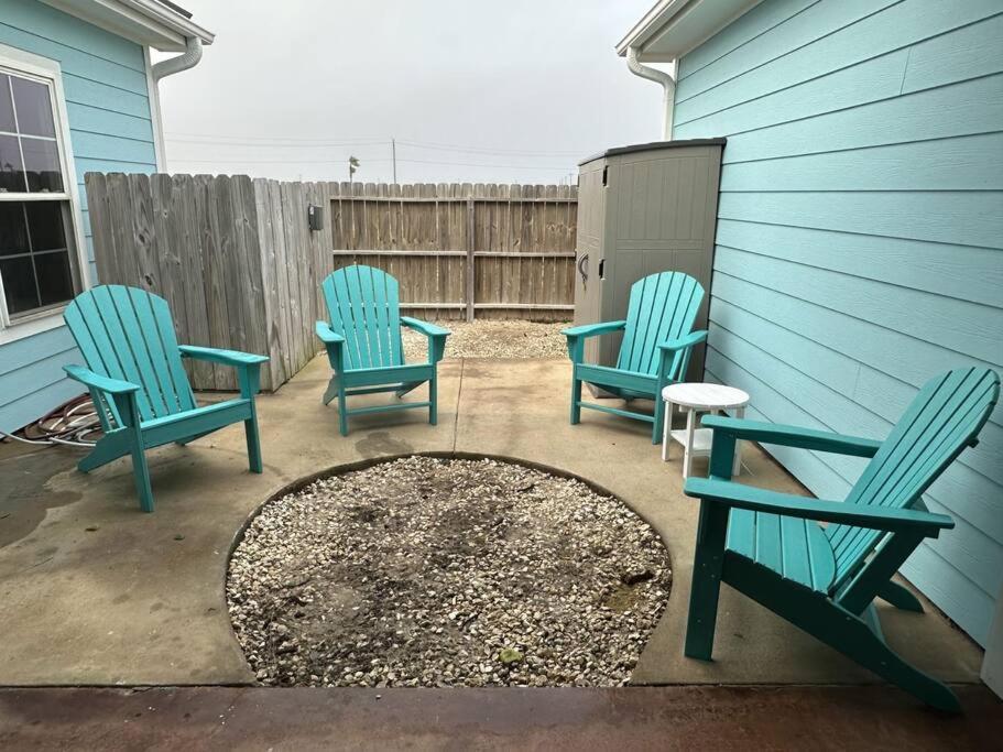 Barefoot Bungalow - Pet Friendly- 2 Bdrm Townhome Corpus Christi  Kültér fotó