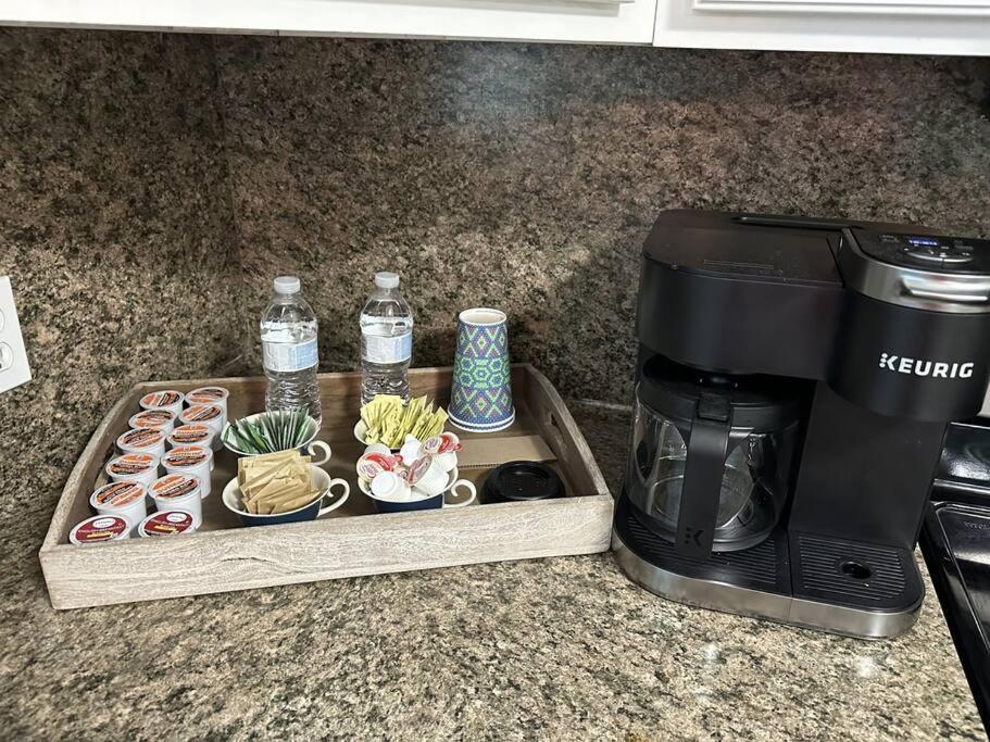 Barefoot Bungalow - Pet Friendly- 2 Bdrm Townhome Corpus Christi  Kültér fotó